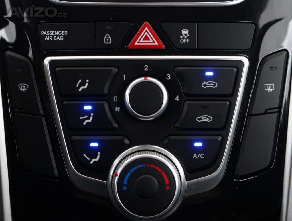 Foto inzerátu Hyundai i30 1.6 MPI