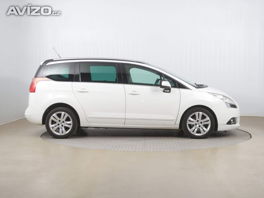 Foto inzerátu Peugeot 5008 2.0 HDI