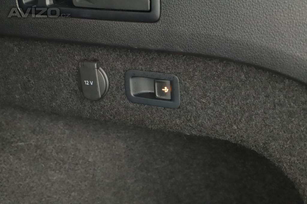 Foto inzerátu Volkswagen Passat 2.0 TDI