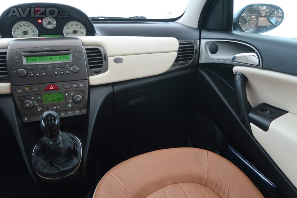 Foto inzerátu Lancia Ypsilon 1.4 16V