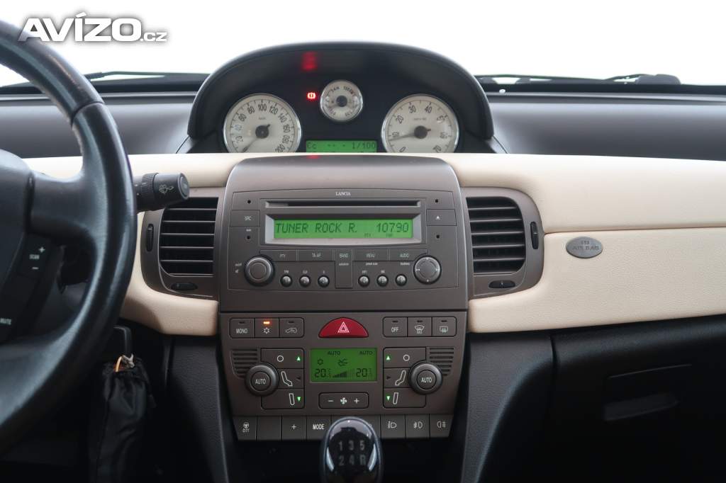 Foto inzerátu Lancia Ypsilon 1.4 16V