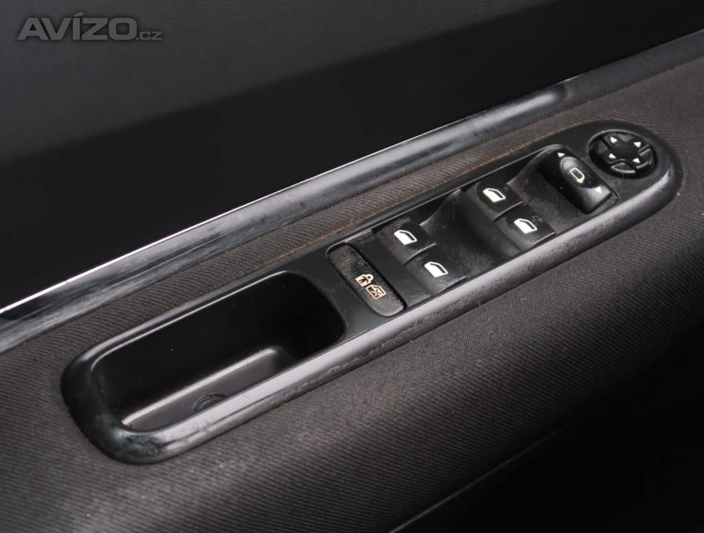 Foto inzerátu Peugeot 5008 1.6 HDi