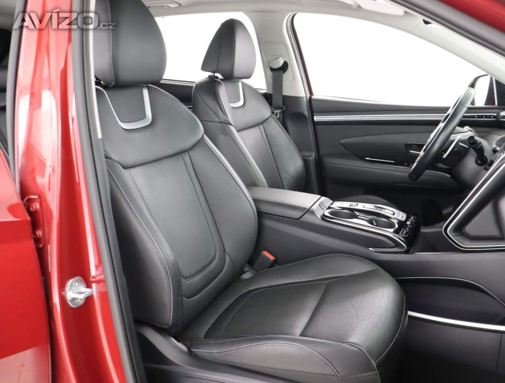 Foto inzerátu Hyundai Tucson 1.6 T-GDI PHEV