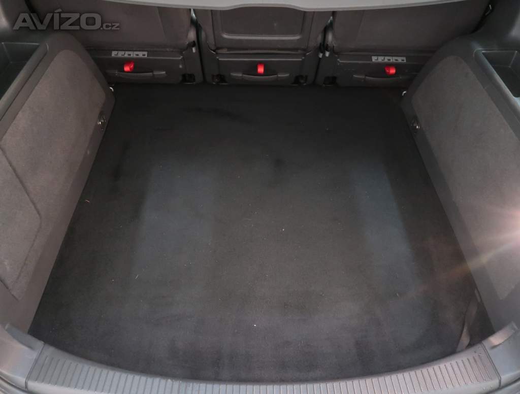 Foto inzerátu Volkswagen Touran 1.6 TDI