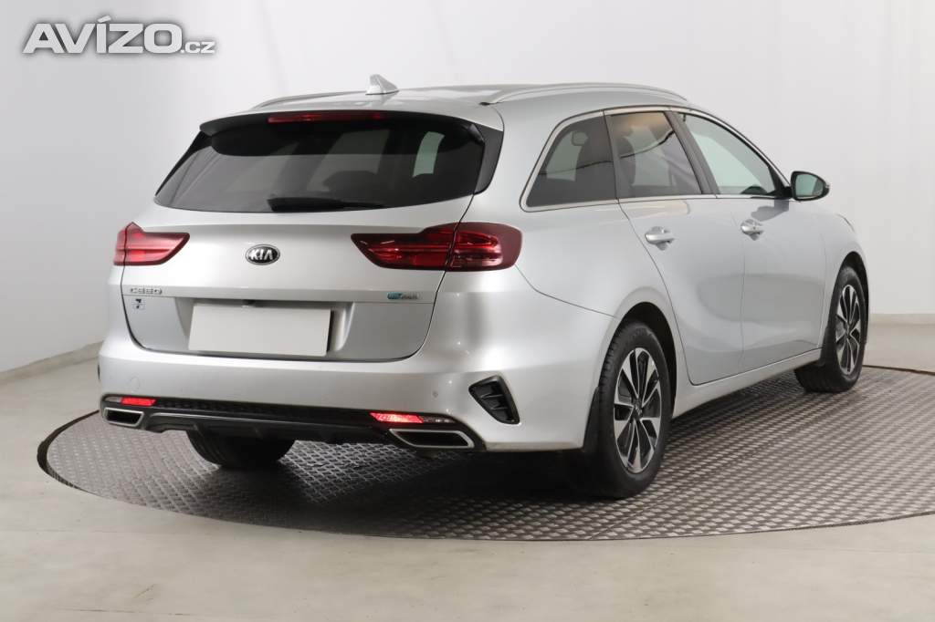 Foto inzerátu Kia Ceed 1.6 GDI plug-in