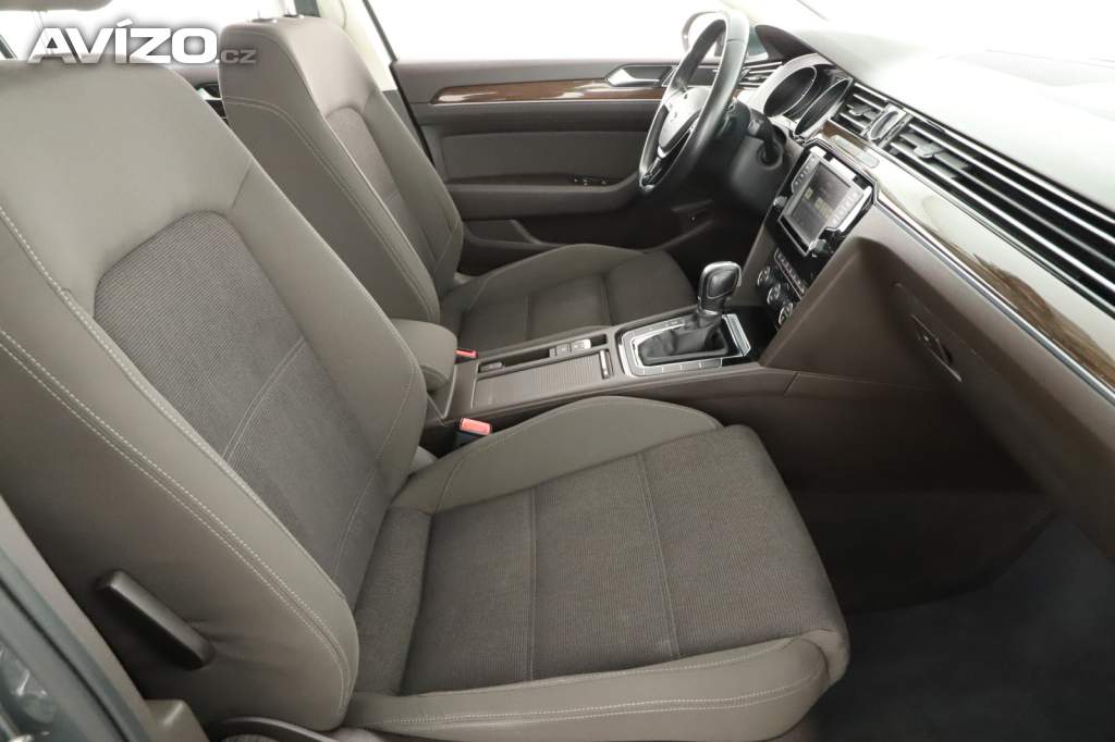 Foto inzerátu Volkswagen Passat 2.0 TDI