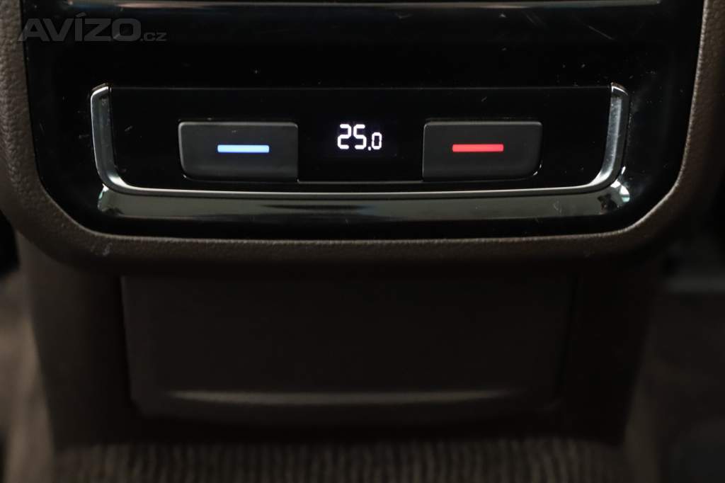 Foto inzerátu Volkswagen Passat 2.0 TDI