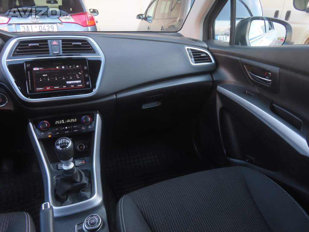 Foto inzerátu Suzuki SX4 S-Cross 1.4 BoosterJet