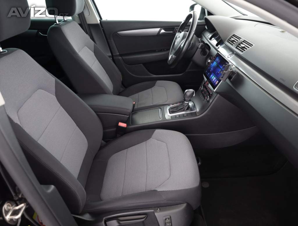 Foto inzerátu Volkswagen Passat 2.0 TDI