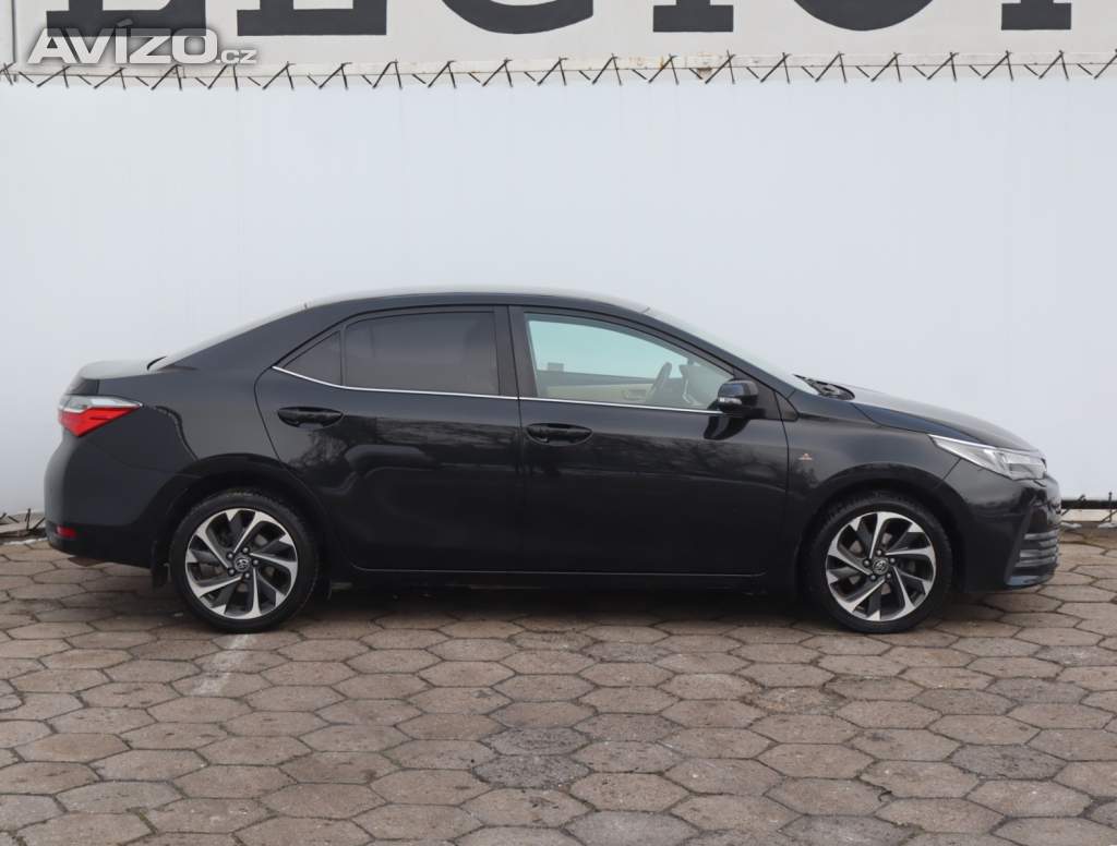 Foto inzerátu Toyota Corolla 1.6 Valvematic