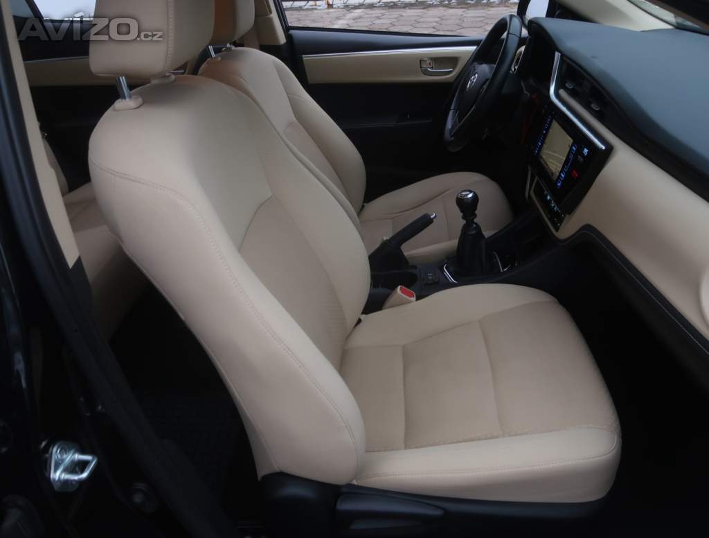 Foto inzerátu Toyota Corolla 1.6 Valvematic