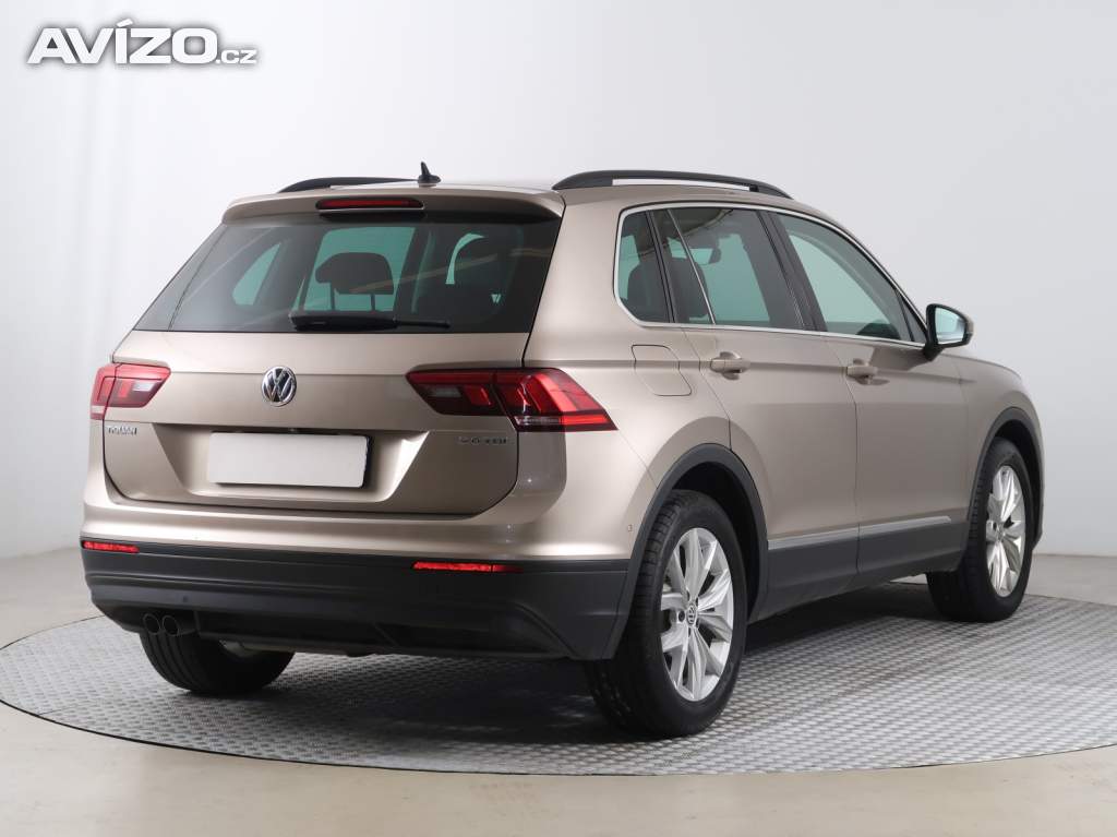 Foto inzerátu Volkswagen Tiguan 2.0 TDI