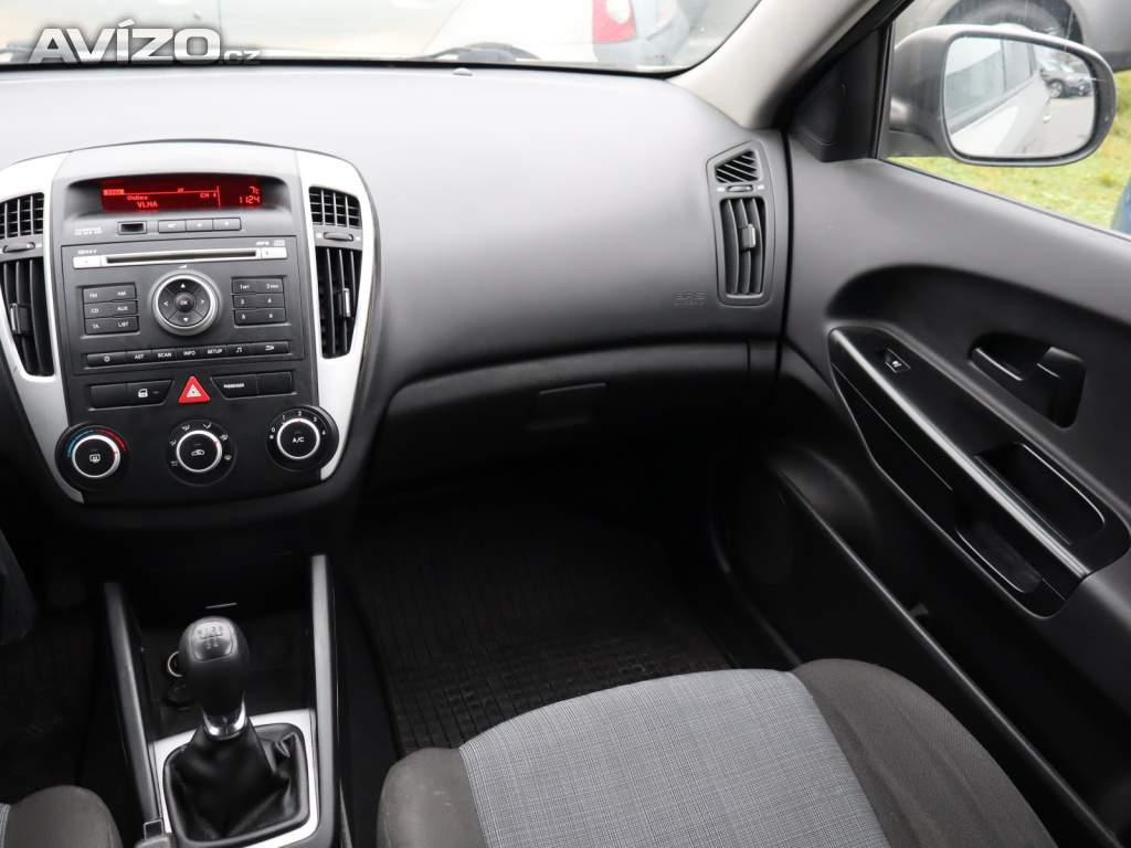 Foto inzerátu Kia Ceed 1.4 CVVT