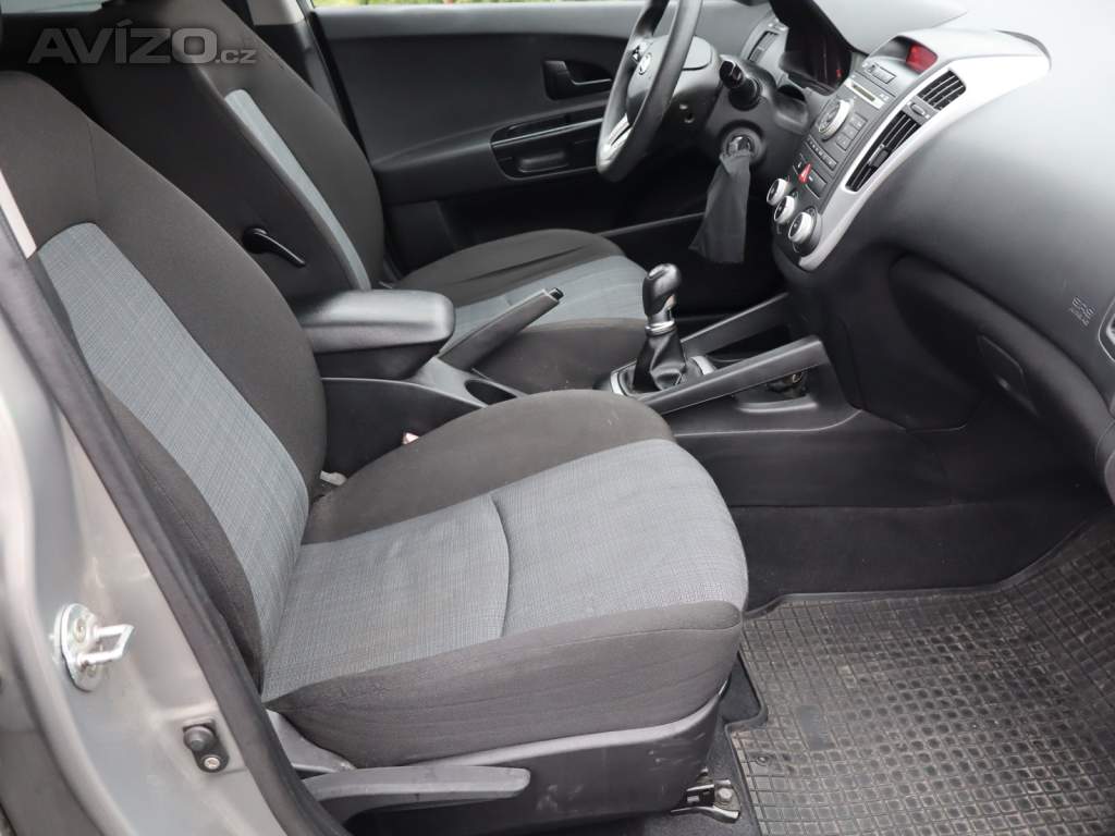 Foto inzerátu Kia Ceed 1.4 CVVT