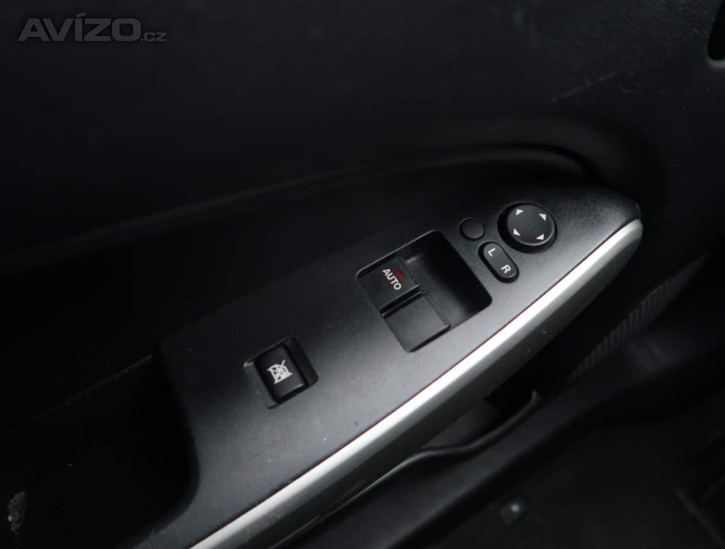 Foto inzerátu Mazda 2 1.3 i