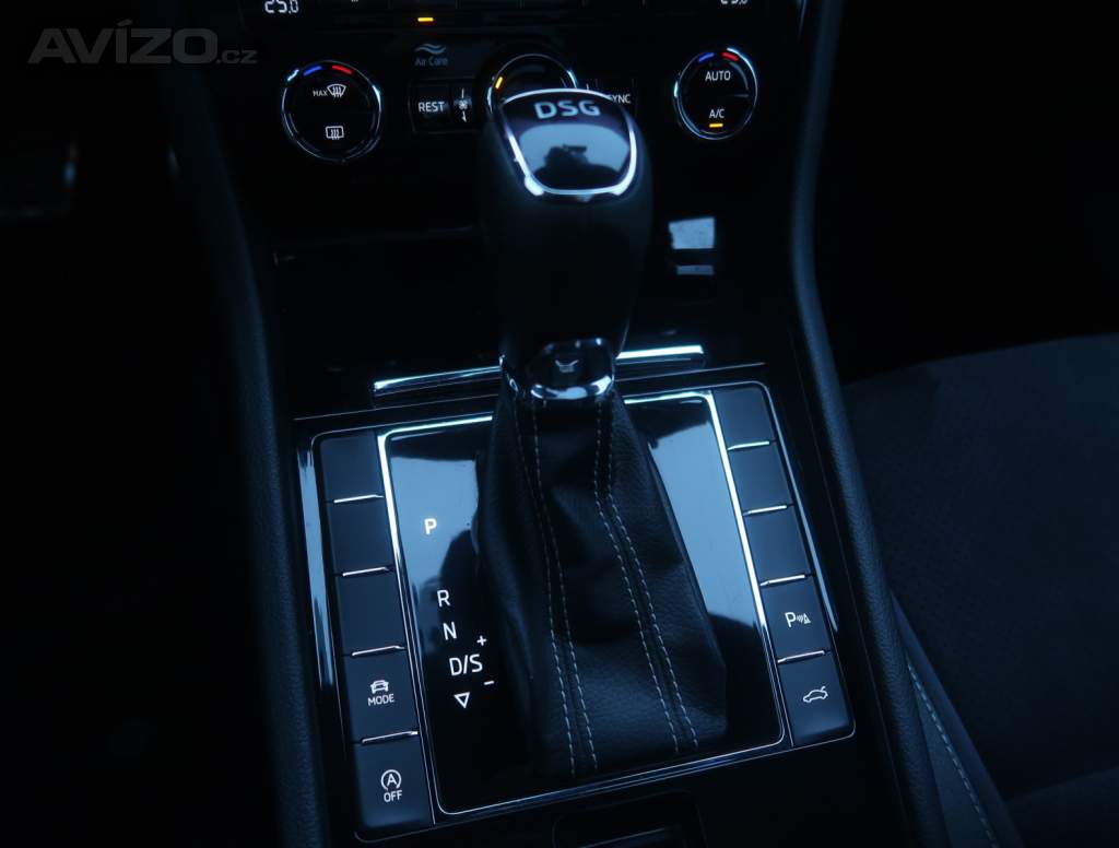 Foto inzerátu Škoda Superb 2.0 TDI