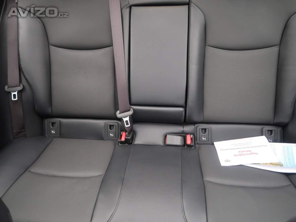 Foto inzerátu Toyota Corolla Cross 2.0 Hybrid 2WD