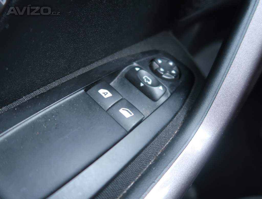 Foto inzerátu Peugeot 2008 1.6 VTi