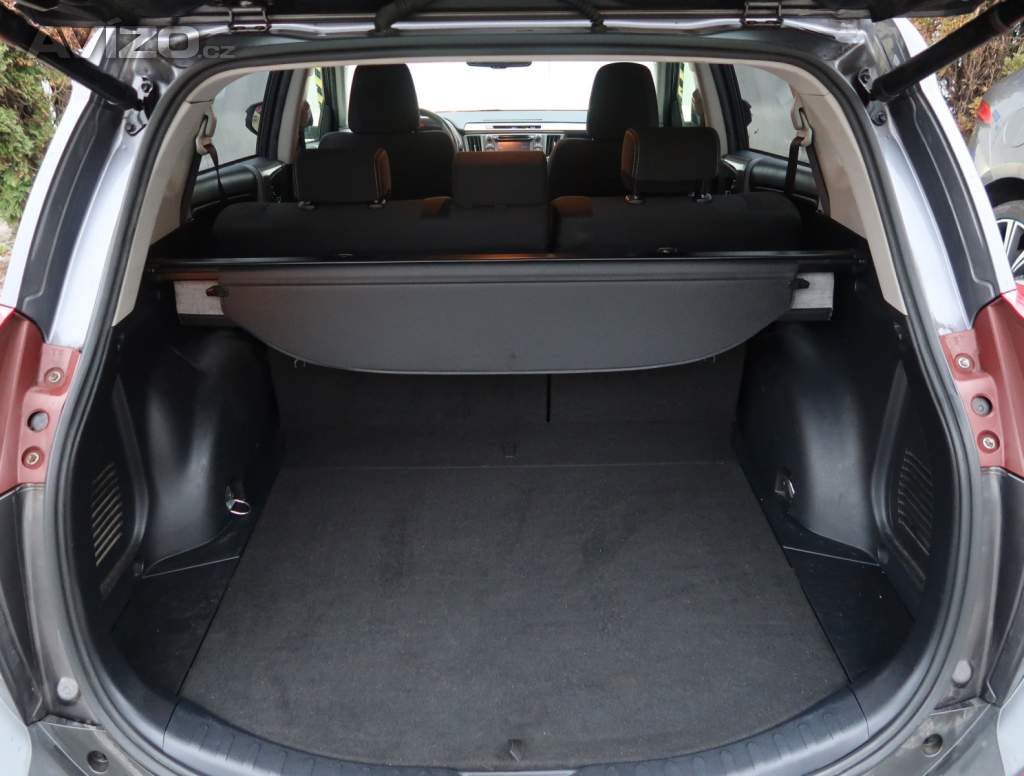 Foto inzerátu Toyota Rav4 2.0 VVT-i