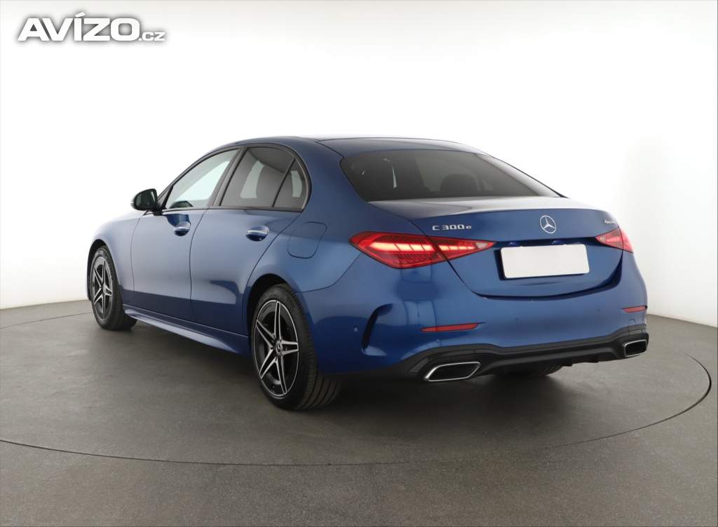Foto inzerátu Mercedes-Benz Třídy C C 300 e 4MATIC