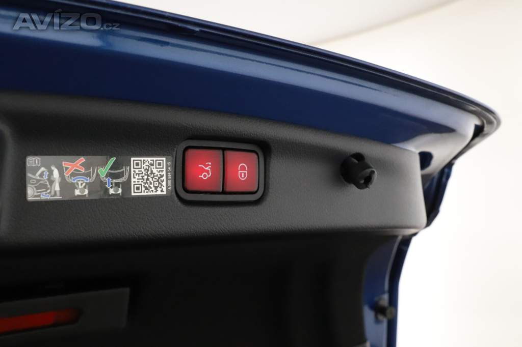 Foto inzerátu Mercedes-Benz Třídy C C 300 e 4MATIC