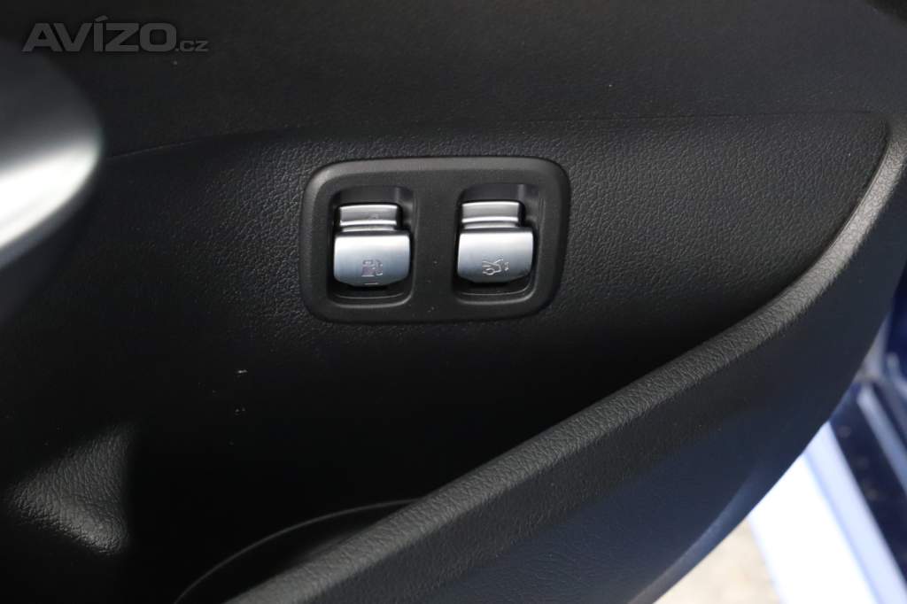 Foto inzerátu Mercedes-Benz Třídy C C 300 e 4MATIC