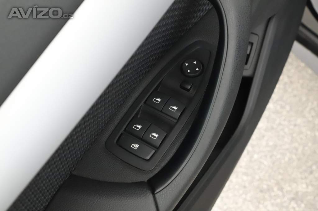 Foto inzerátu BMW X1 xDrive18d