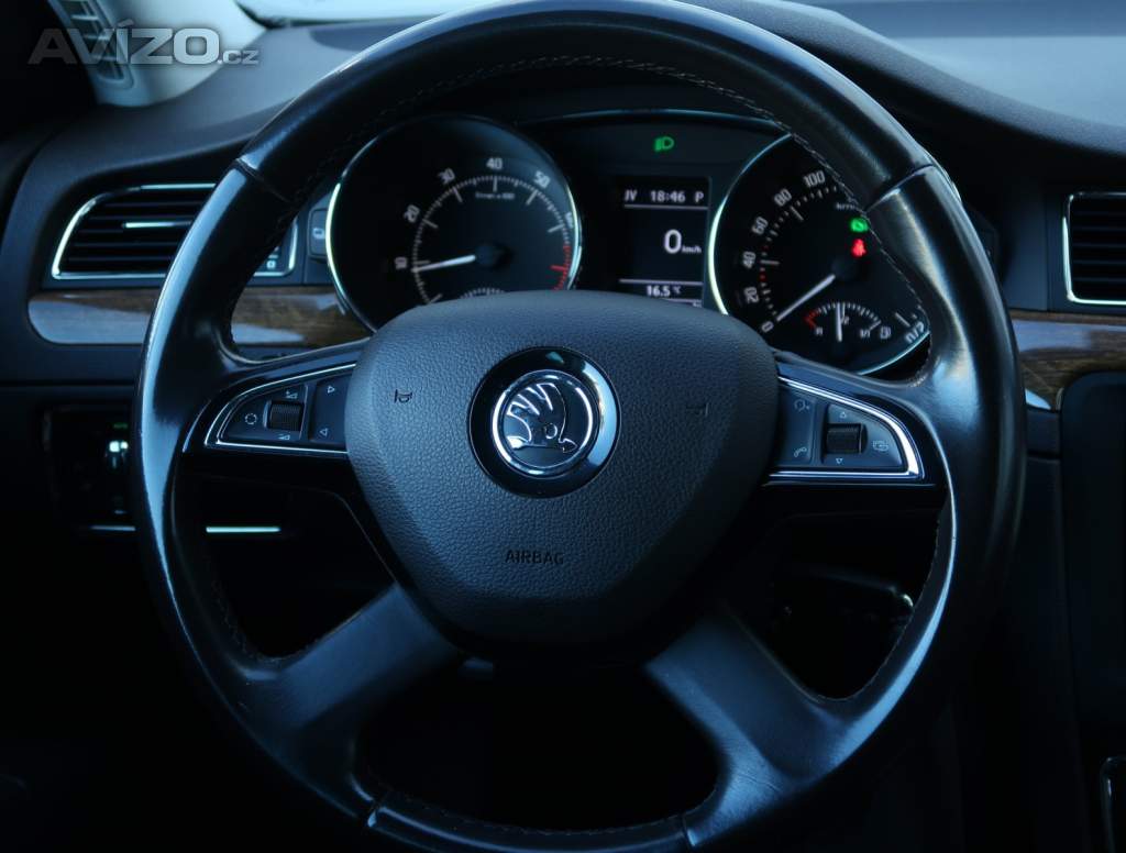 Foto inzerátu Škoda Superb 2.0 TSI
