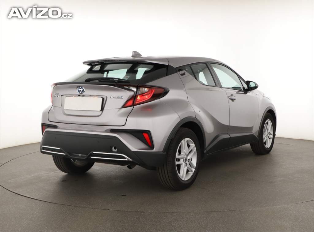 Foto inzerátu Toyota C-HR 2.0 Hybrid