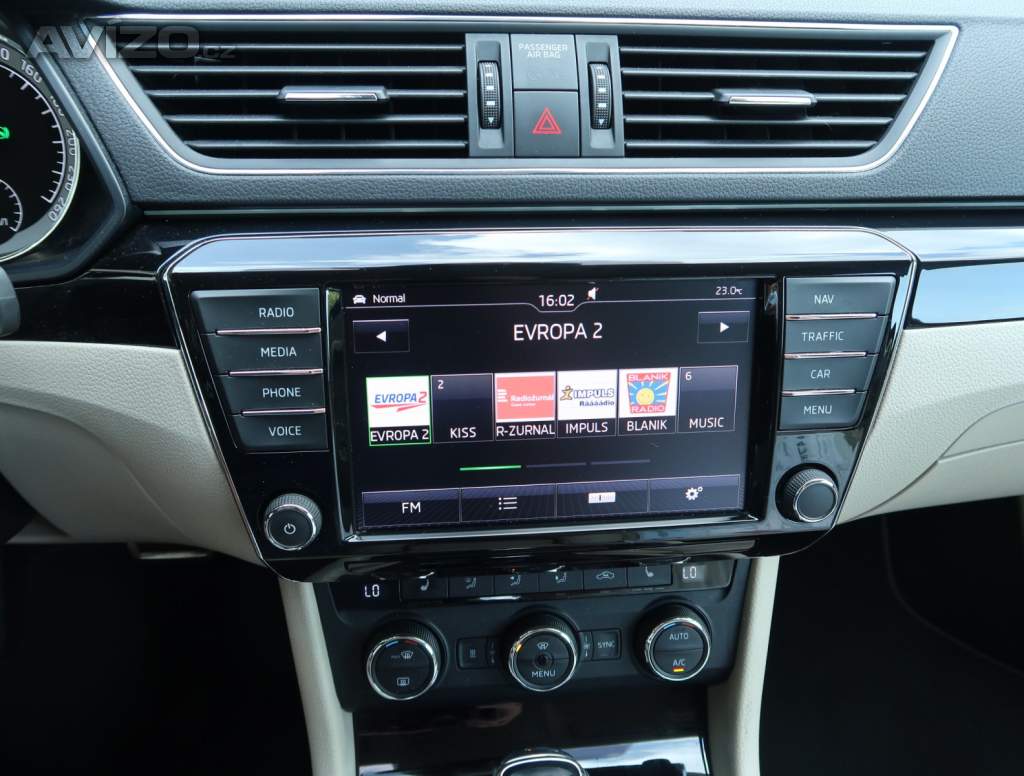 Foto inzerátu Škoda Superb 2.0 TSI