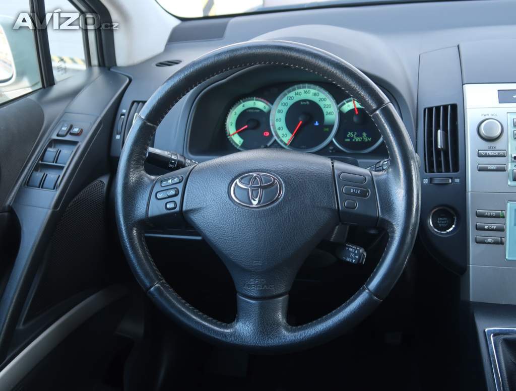 Foto inzerátu Toyota Corolla 2.2 D-4D