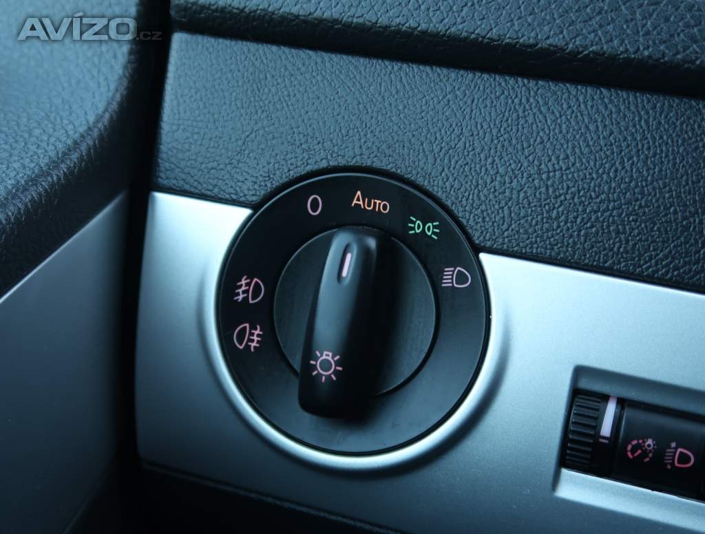 Foto inzerátu Volkswagen Multivan 2.0 TDI