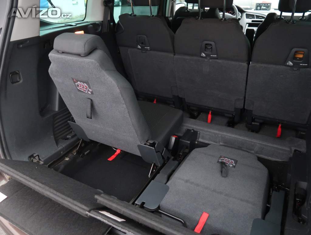 Foto inzerátu Peugeot 5008 1.6 HDi