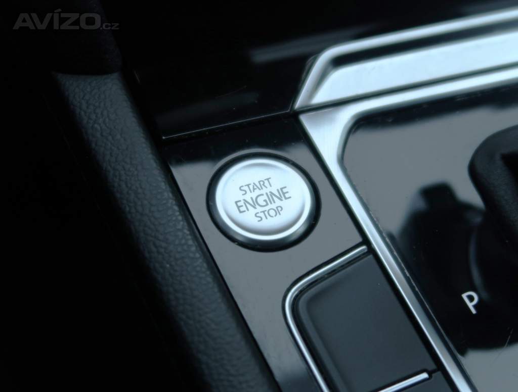 Foto inzerátu Volkswagen Passat 2.0 TDI