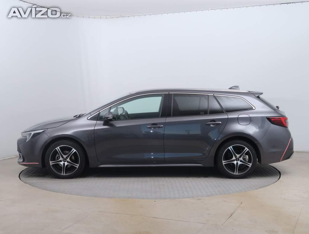 Foto inzerátu Toyota Corolla 1.8 Hybrid