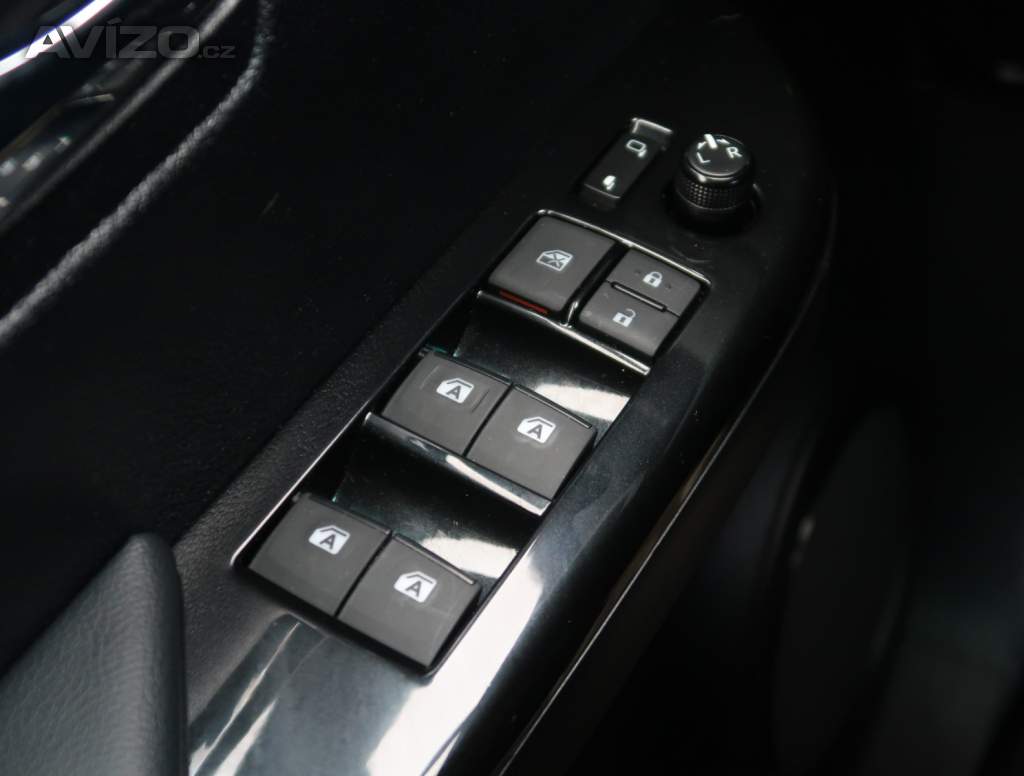 Foto inzerátu Toyota Hilux 2.8 D-4D