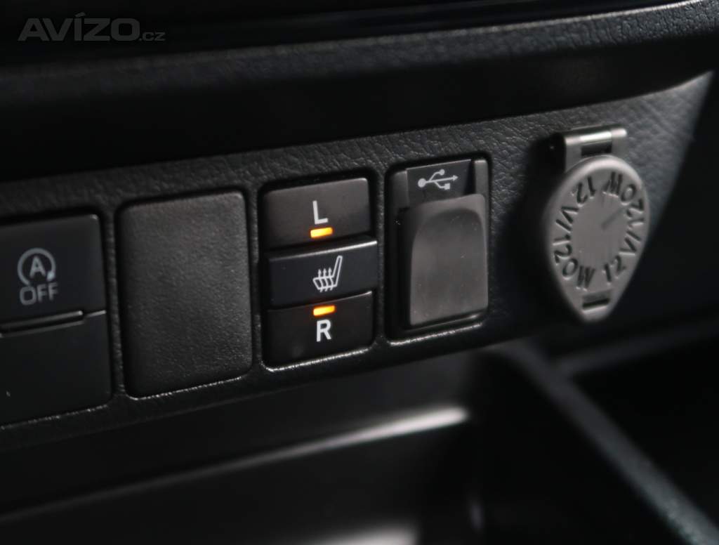 Foto inzerátu Toyota Hilux 2.8 D-4D