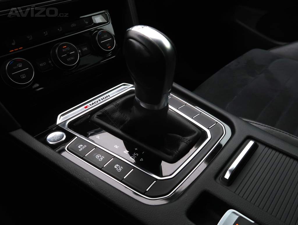 Foto inzerátu Volkswagen Passat 2.0 BiTDI