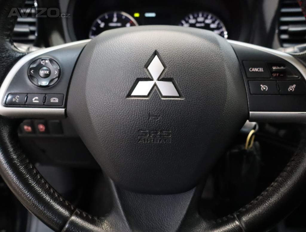 Foto inzerátu Mitsubishi Outlander 2.2 DI-D