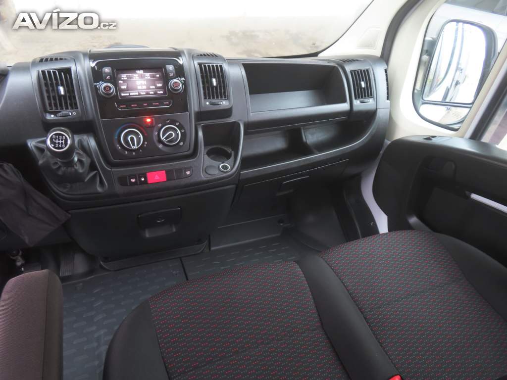 Foto inzerátu Peugeot Boxer 2.2 BlueHDi