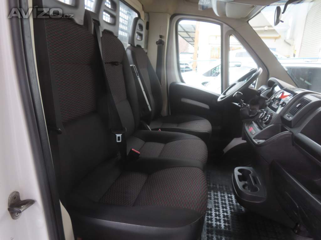 Foto inzerátu Citroën Jumper 2.2 BlueHDi