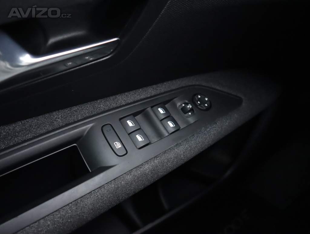 Foto inzerátu Peugeot 3008 1.5 BlueHDi