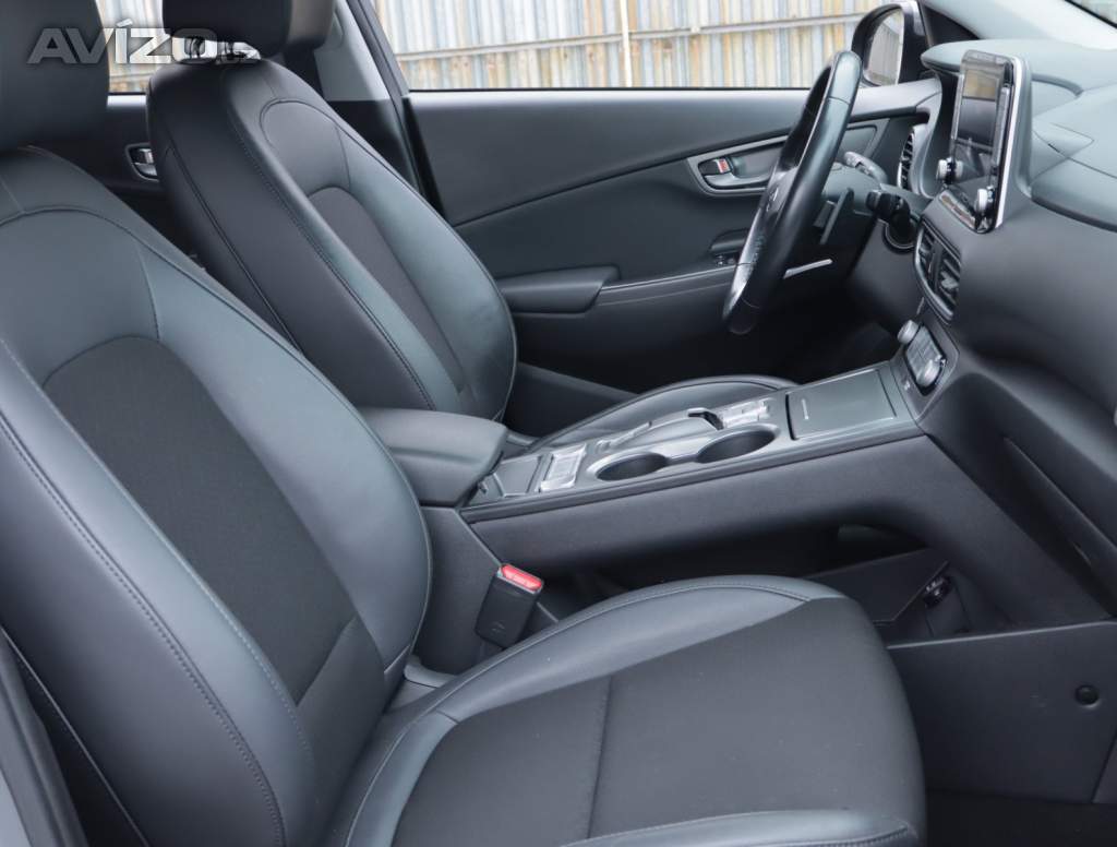 Foto inzerátu Hyundai Kona Electric 64 kWh
