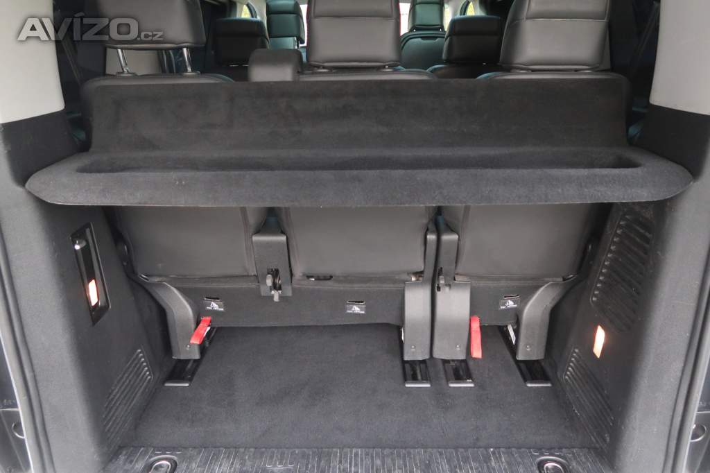 Foto inzerátu Peugeot Traveller 2.0 BlueHDi