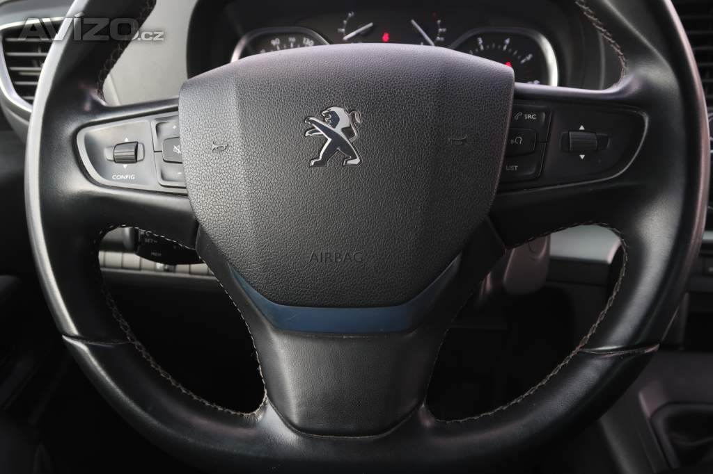 Foto inzerátu Peugeot Traveller 2.0 BlueHDi