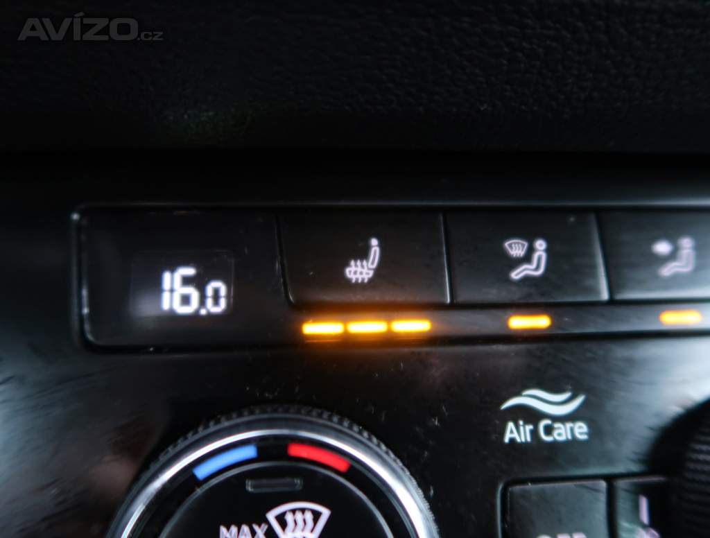 Foto inzerátu Škoda Karoq 1.6 TDI