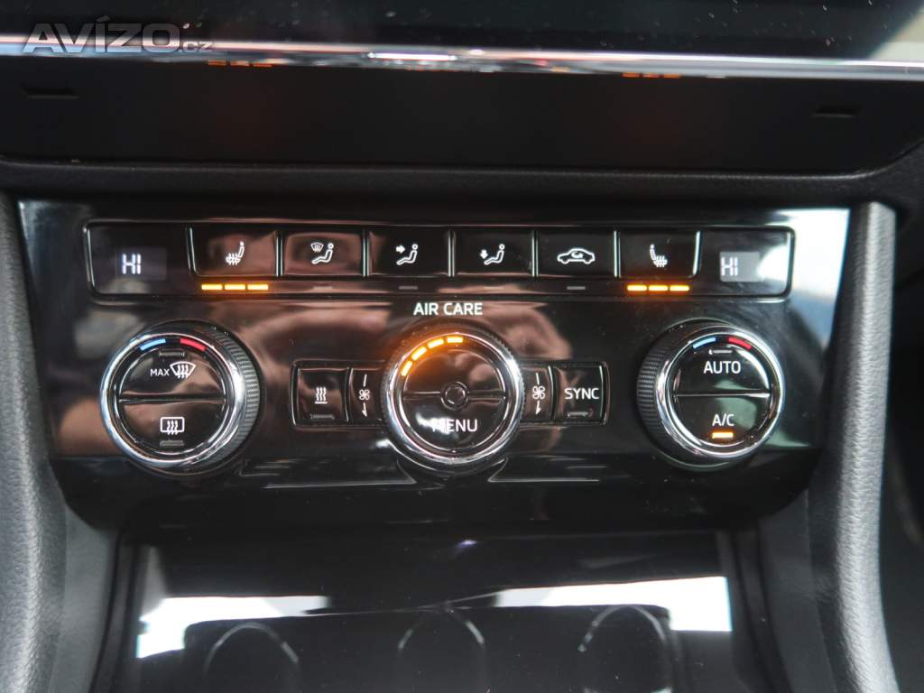 Foto inzerátu Škoda Superb 2.0 TDI