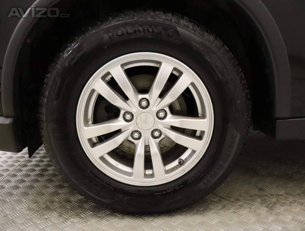 Foto inzerátu Mitsubishi Outlander 2.0