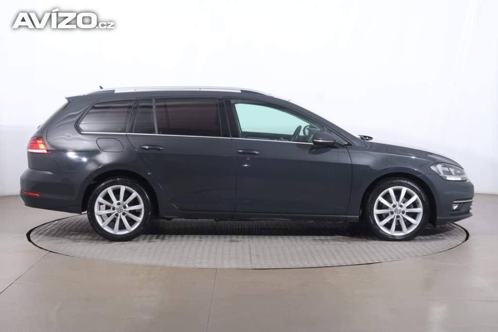 Foto inzerátu Volkswagen Golf 1.6 TDI