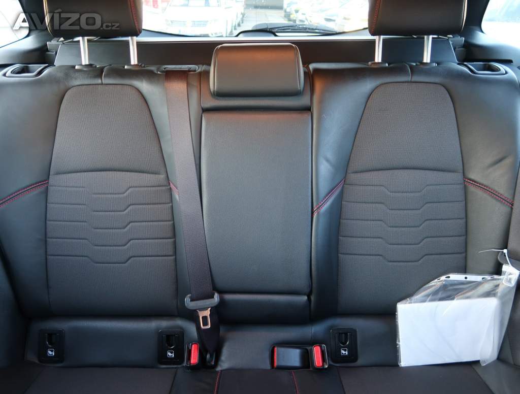 Foto inzerátu Toyota Corolla 1.8 Hybrid